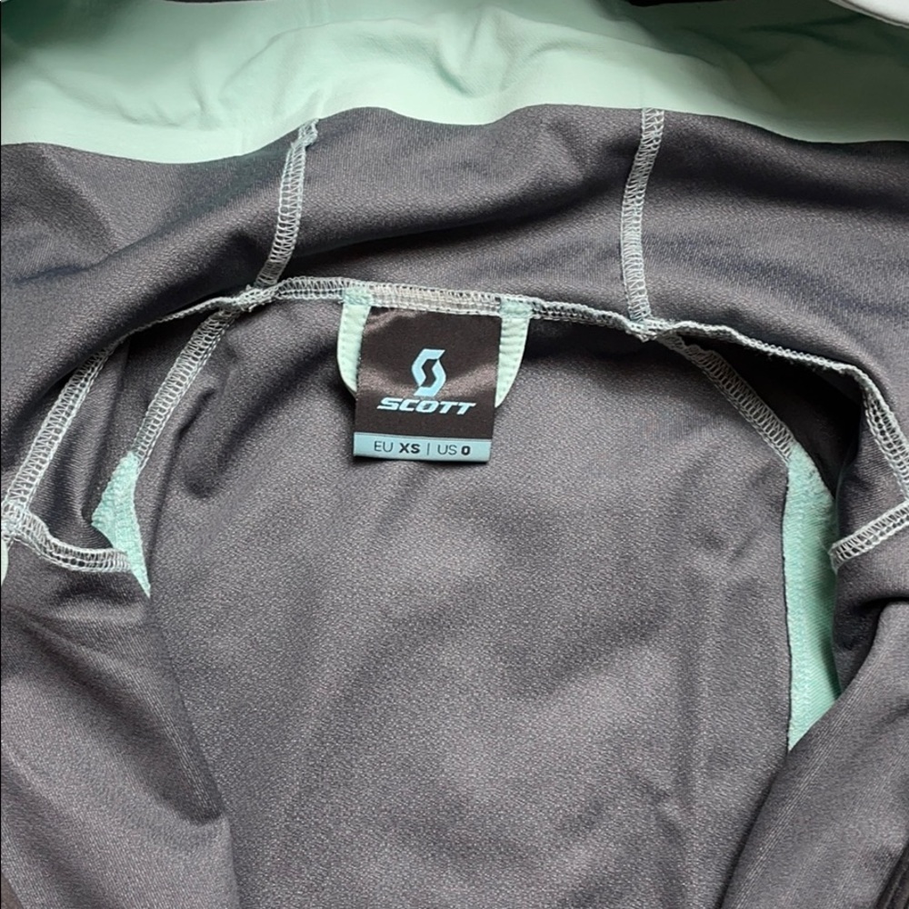 Scott Windstopper - Picture 5 of 7